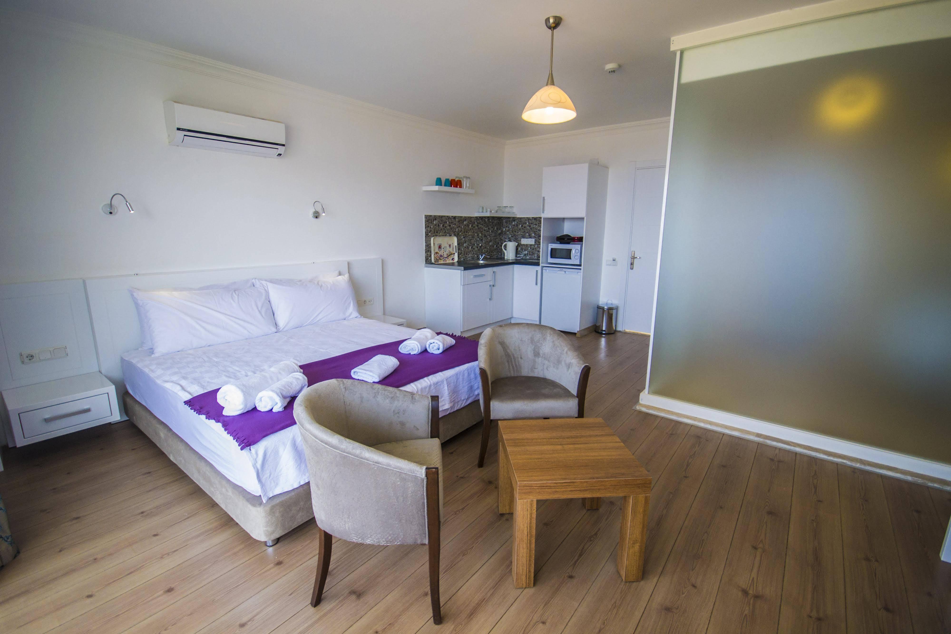 Kelebek Studio Apartments Kalkan Kültér fotó
